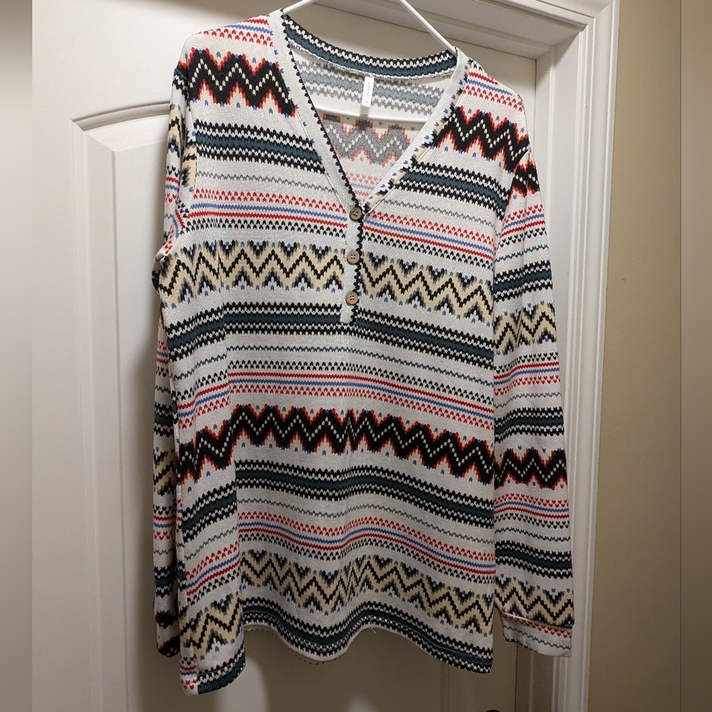 Long sleeve V-Neck XL multi colored top.